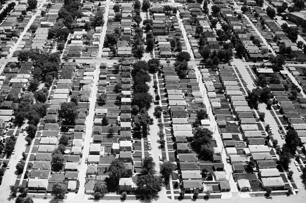 Aerial shots of the city taken from Goodyear Blimp - Howard Lyon for Chicago Sun-Times