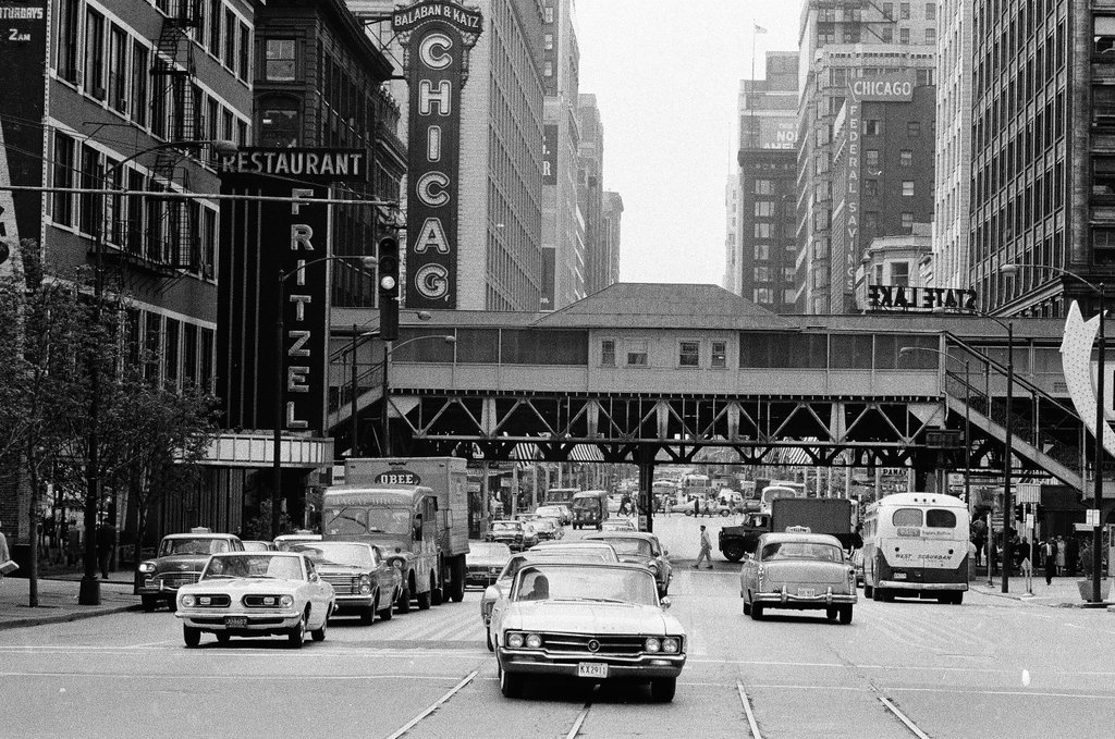 Elevated train in the Loop - Hartland Klotz for Chicago Sun-Times