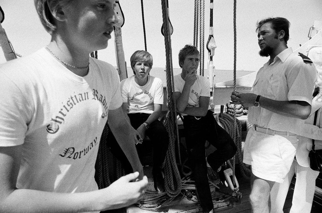 Crew of Christian Radich ship on deck - Chicago Sun-Times