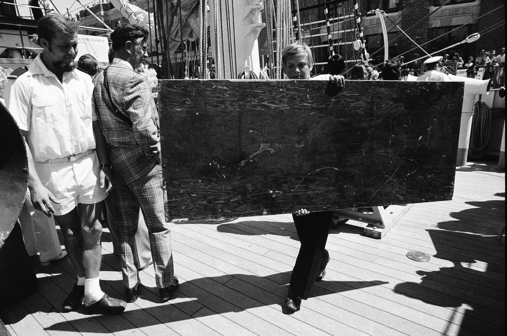 Crew of Christian Radich ship on deck - Chicago Sun-Times