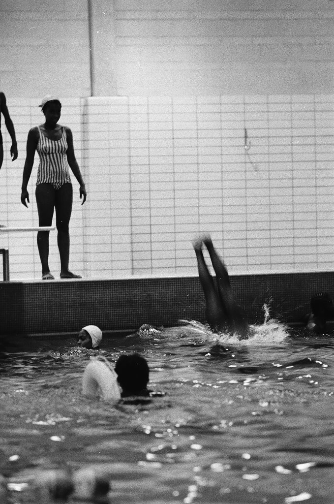 Co-ed sports at Dunbar High School - Chicago Sun-Times