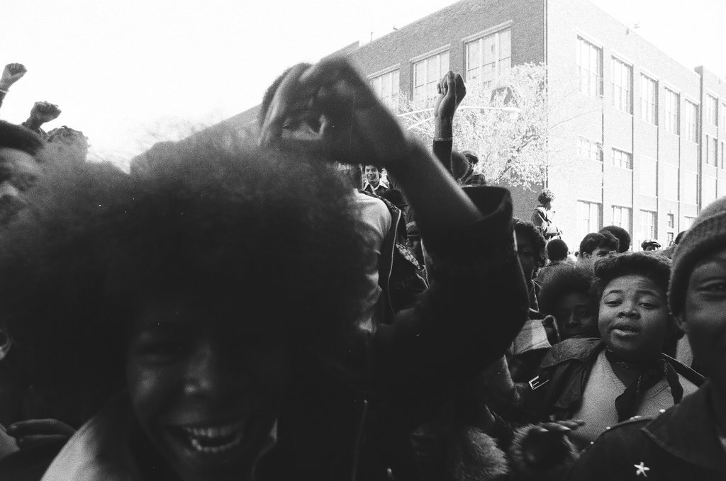 Young rioters and police on Ashland and Chicago - Chicago Sun-Times
