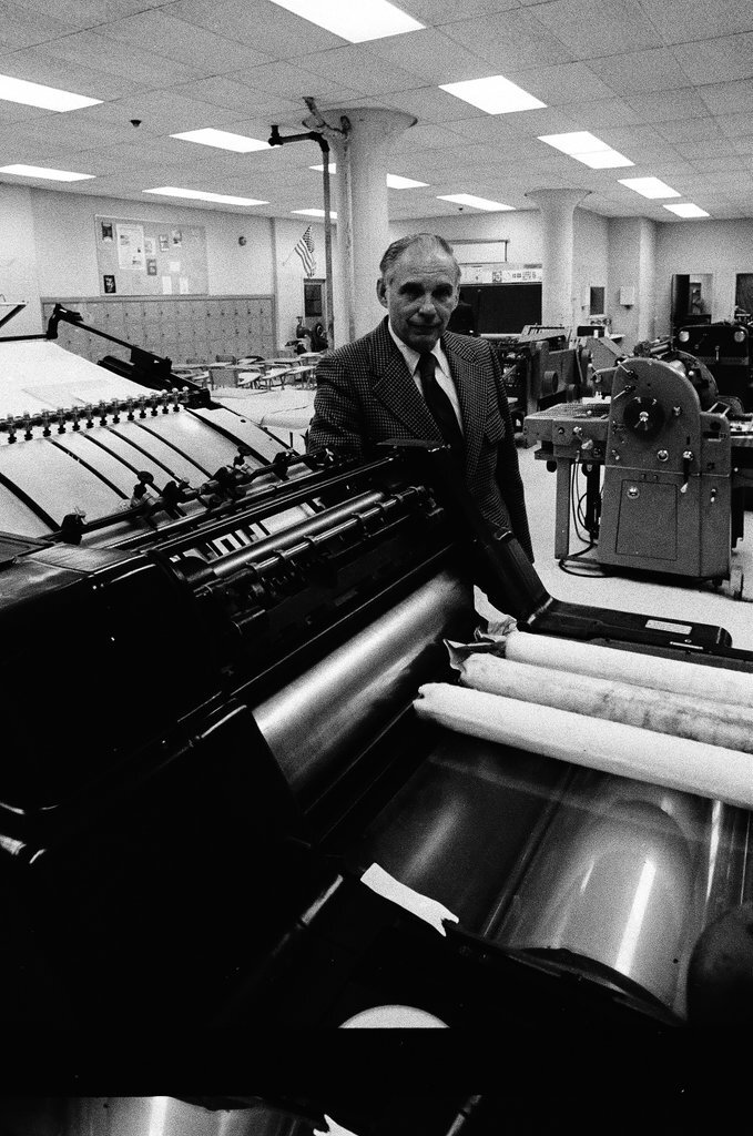 Students at work at Westinghouse Area Vocational High School - Chicago Sun-Times