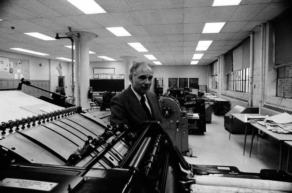 Students at work at Westinghouse Area Vocational High School - Chicago Sun-Times