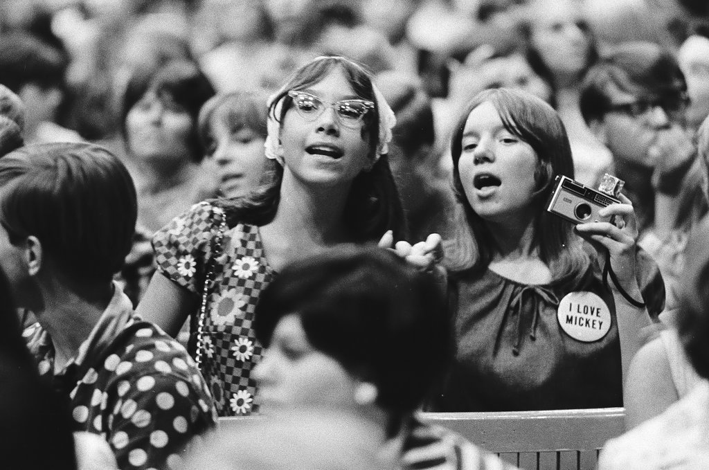 The Monkees at the Chicago Stadium - Gary Settle for Chicago Sun-Times