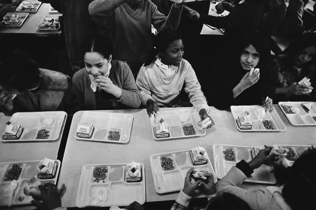 Overcrowded lunchroom at von Humboldt Elementary School - Chicago Sun-Times