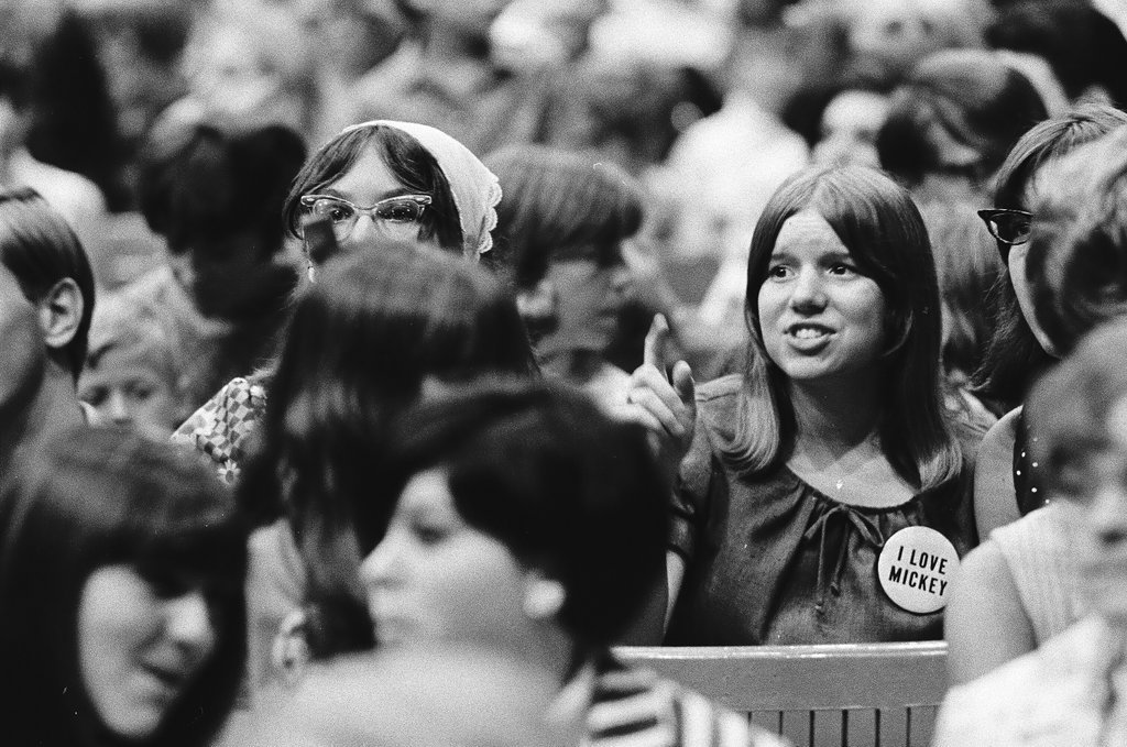 The Monkees at the Chicago Stadium - Gary Settle for Chicago Sun-Times
