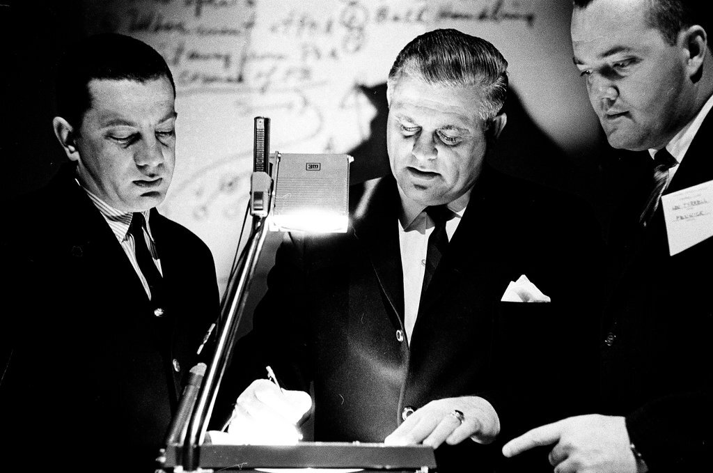 Woody Hayes with an overhead projector - Mike Brown for Chicago Sun-Times