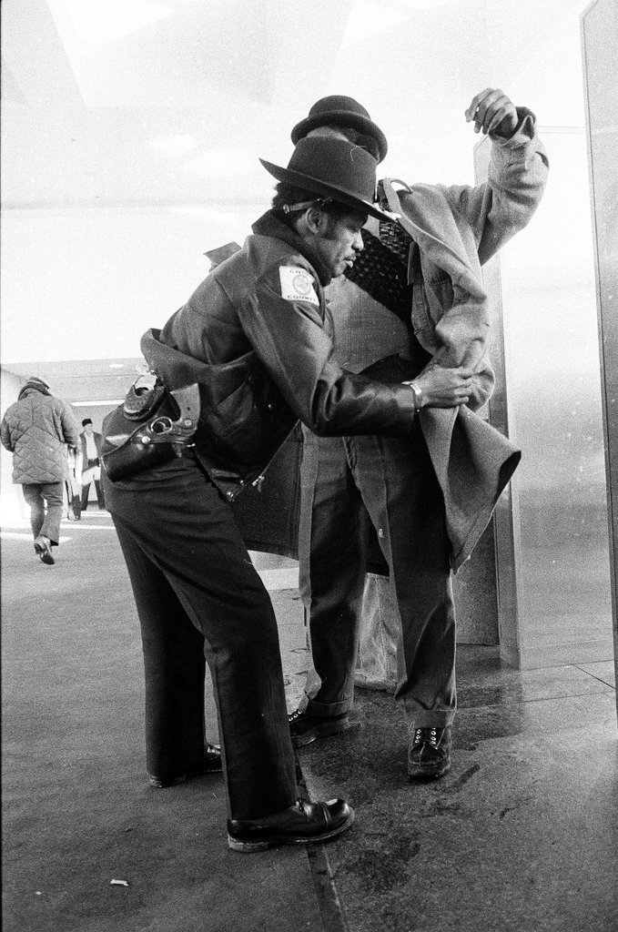 Police search people at the Criminal Court Building - Kevin Horan for Chicago Sun-Times