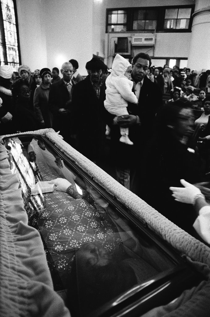 Mahalia Jackson lying in state - Duane Hall for Chicago Sun-Times