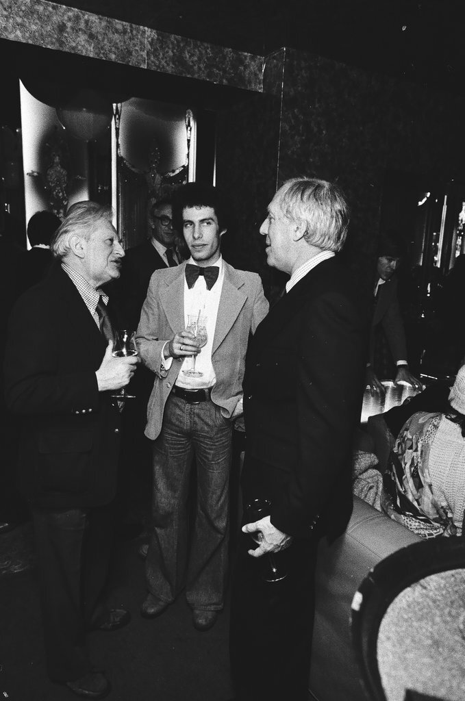 Studs Terkel, Stephen Schacter, Bernard Gersten talk at Zorine's - Don Bierman for Chicago Sun-Times