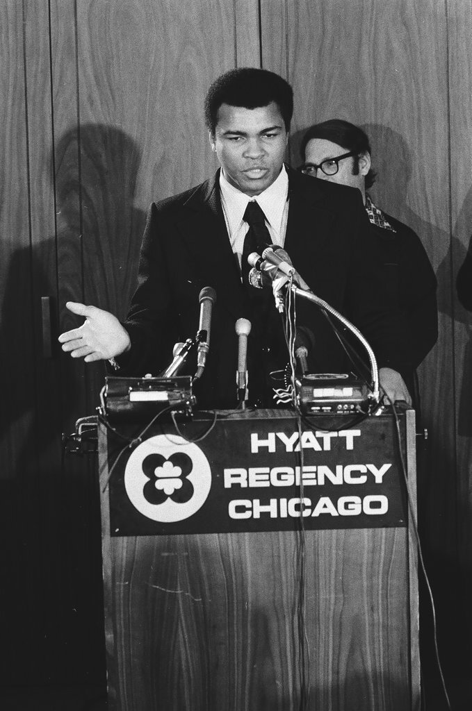Muhammad Ali speaking about Wepner fight at press conference - Randy B. Leffingwell for Chicago Sun-Times