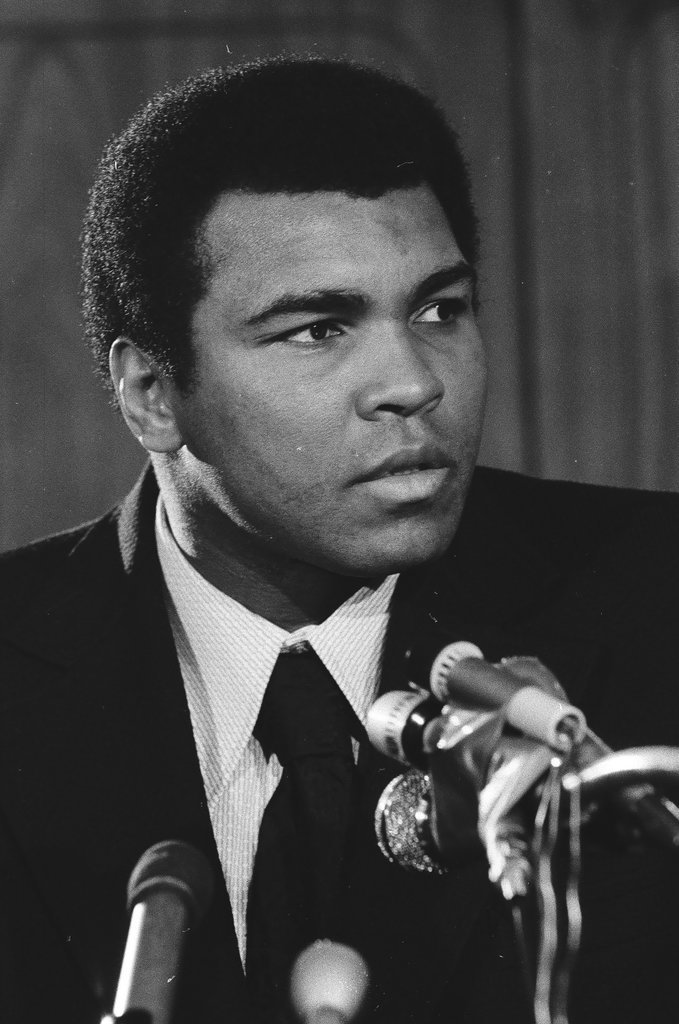 Muhammad Ali speaking about Wepner fight at press conference - Randy B. Leffingwell for Chicago Sun-Times