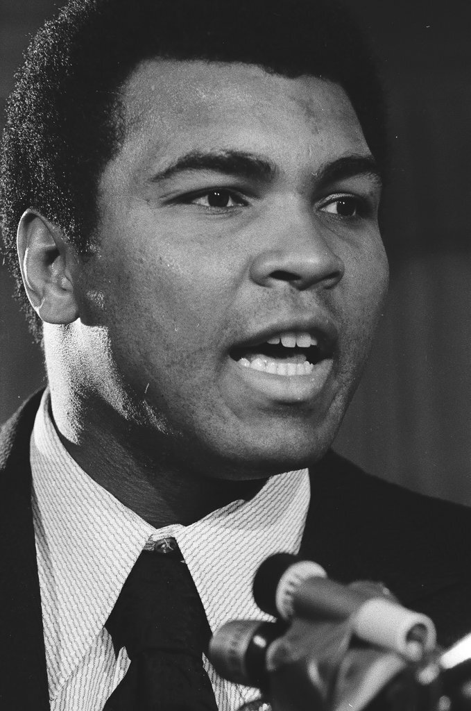 Muhammad Ali speaking about Wepner fight at press conference - Randy B. Leffingwell for Chicago Sun-Times