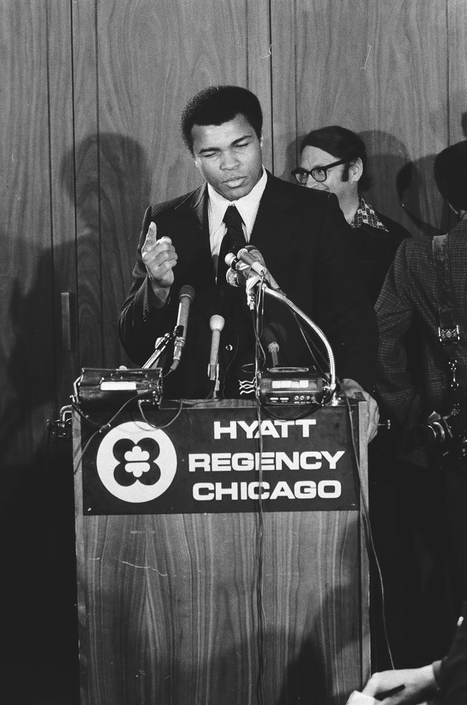 Muhammad Ali speaking about Wepner fight at press conference - Randy B. Leffingwell for Chicago Sun-Times