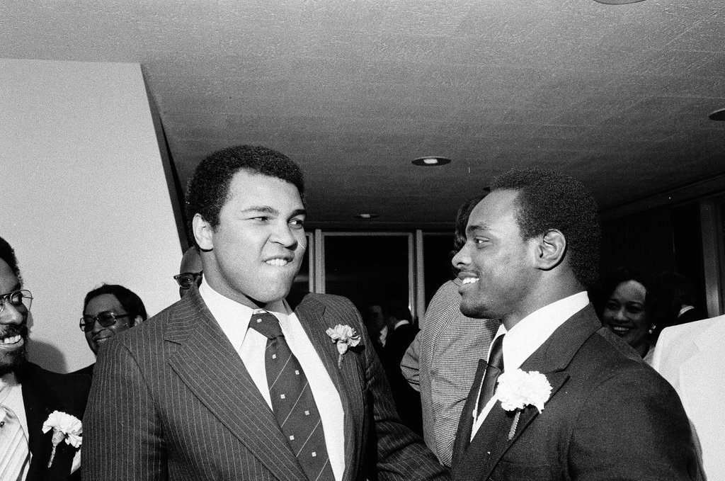 Muhammad Ali at and Walter Payton at award dinner - Bob (Robert) Black for Chicago Sun-Times