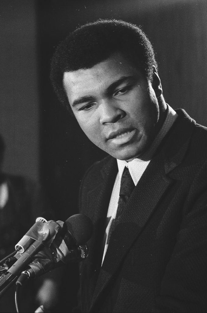 Muhammad Ali speaking about Wepner fight at press conference - Randy B. Leffingwell for Chicago Sun-Times