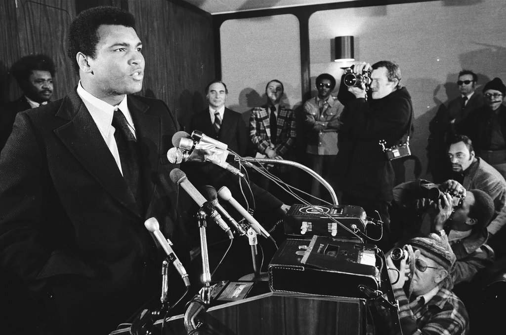 Muhammad Ali speaking about Wepner fight at press conference - Randy B. Leffingwell for Chicago Sun-Times