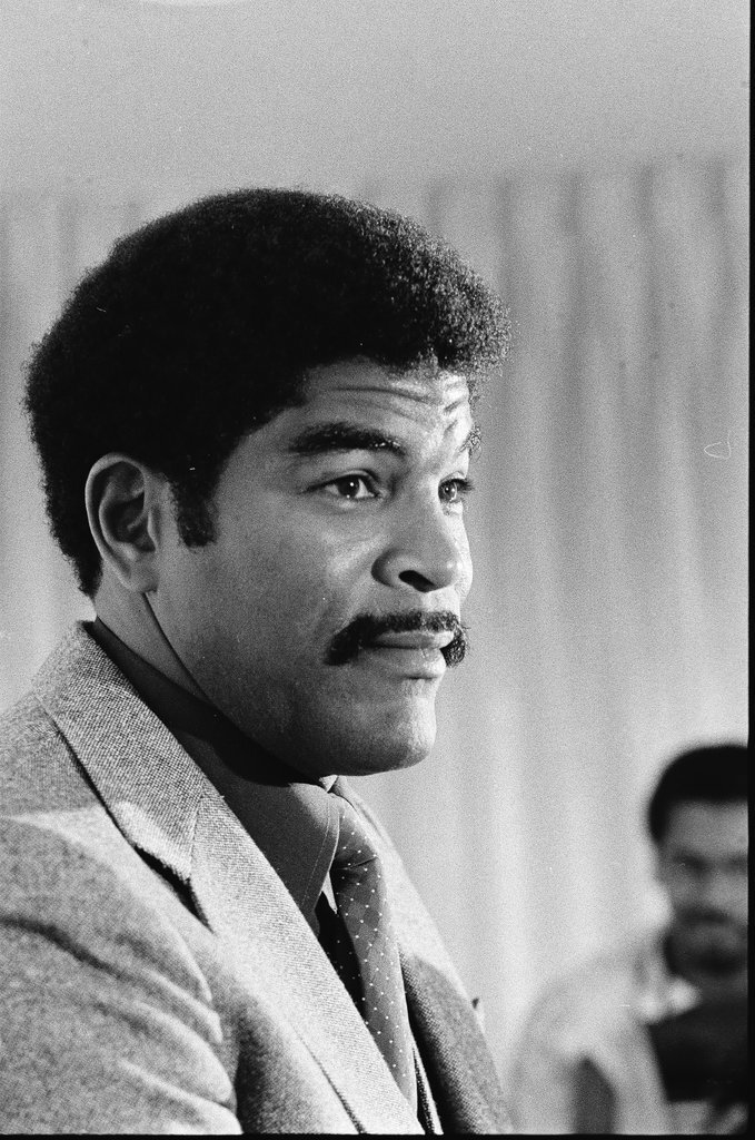 Muhammad Ali speaking at a press conference - Jim Mescall for Chicago Sun-Times
