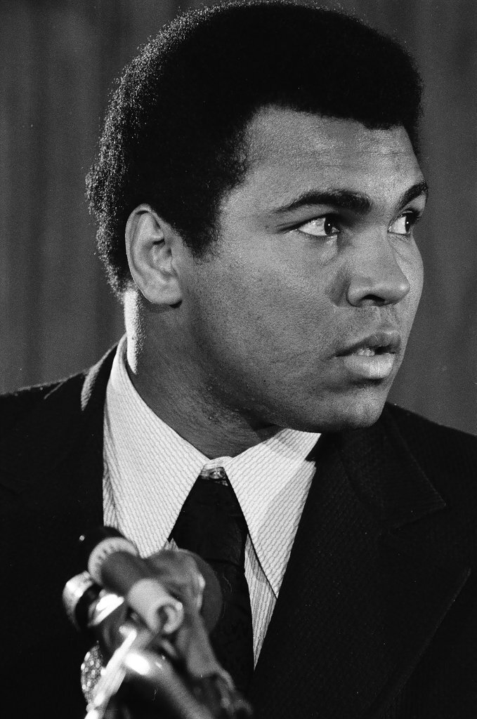 Muhammad Ali speaking about Wepner fight at press conference - Randy B. Leffingwell for Chicago Sun-Times