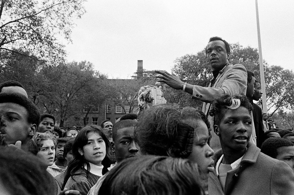 Harrison High School students walk out after parley - Chicago Sun-Times