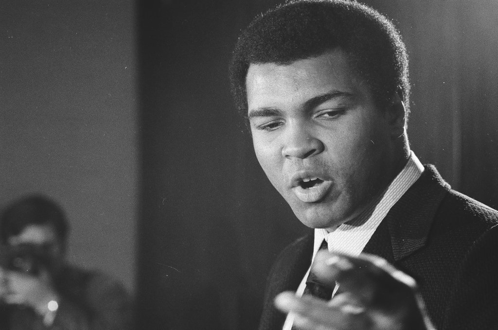 Muhammad Ali speaking about Wepner fight at press conference - Randy B. Leffingwell for Chicago Sun-Times
