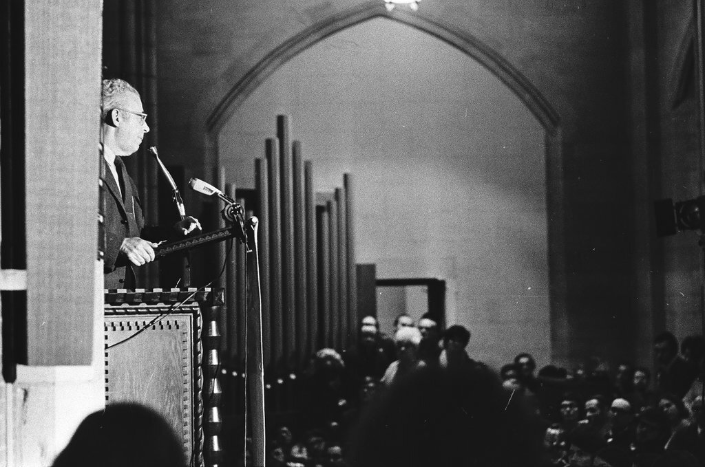 Saul D. Alinsky giving a speech - Larry Nocerino for Chicago Sun-Times