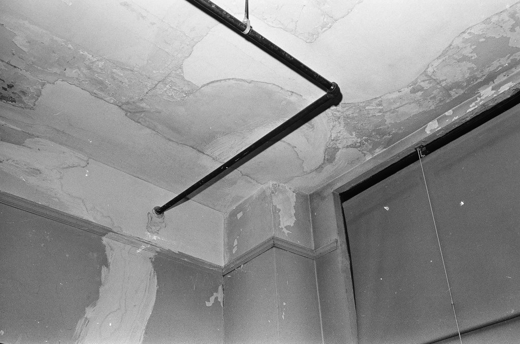 Deteriorating building conditions of Guggenheim Elementary School - Chicago Sun-Times