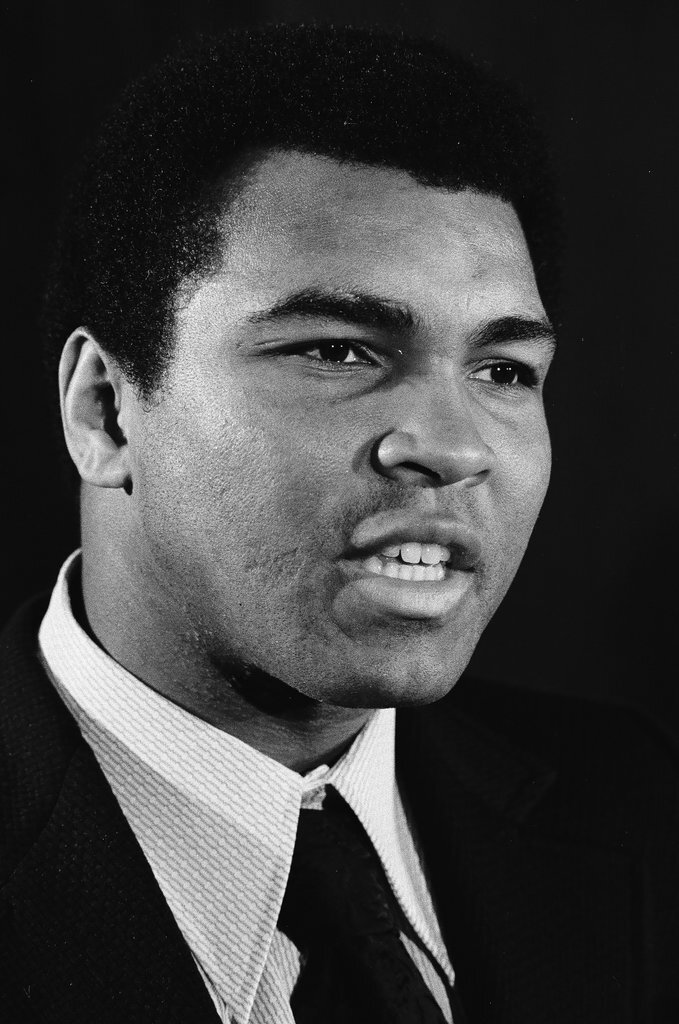 Muhammad Ali speaking about Wepner fight at press conference - Randy B. Leffingwell for Chicago Sun-Times