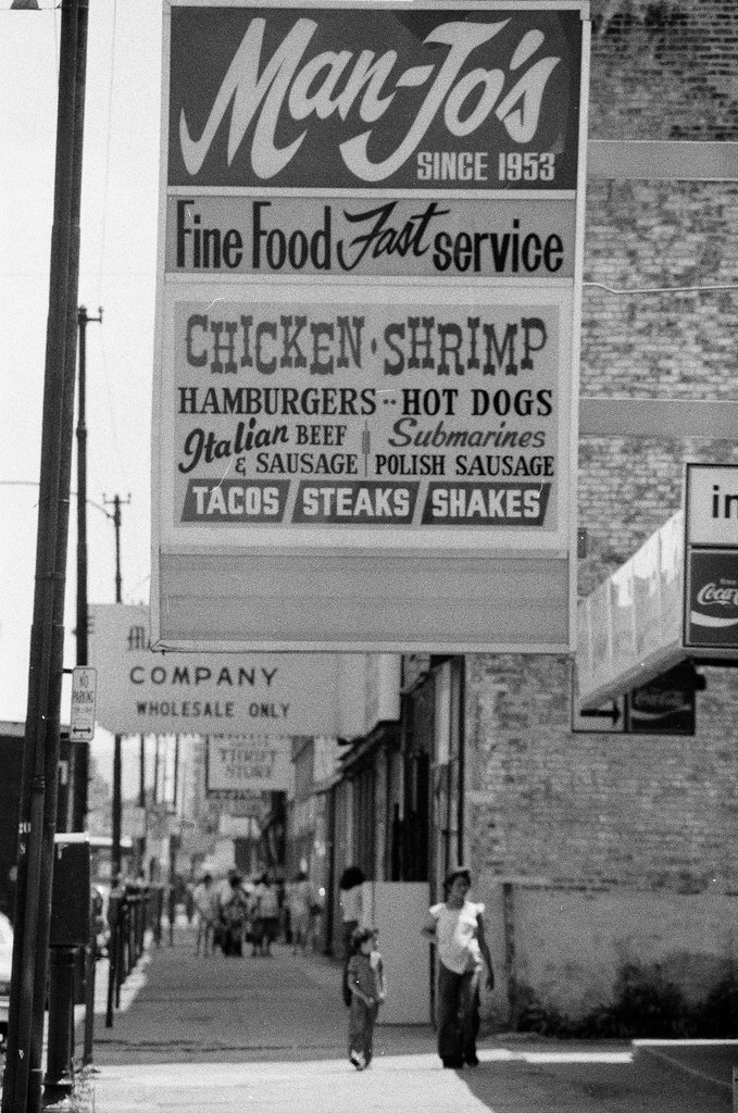 People and businesses on North Milwaukee Avenue - Chicago Sun-Times