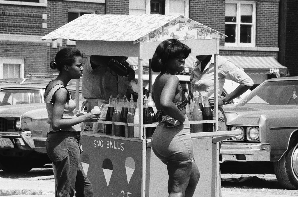 People and businesses on North Milwaukee Avenue - Chicago Sun-Times