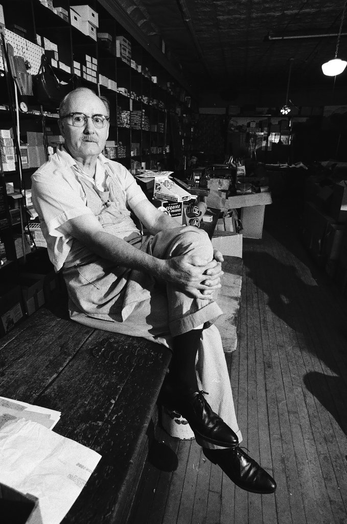 People and businesses on North Milwaukee Avenue - Chicago Sun-Times