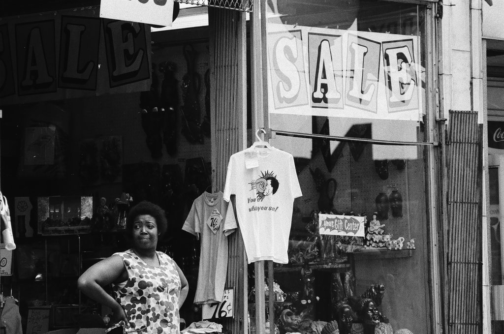 People and businesses on North Milwaukee Avenue - Chicago Sun-Times