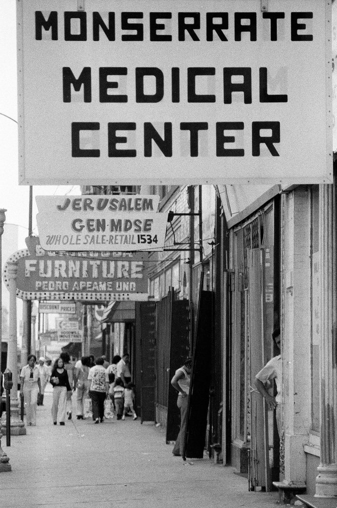 People and businesses on North Milwaukee Avenue - Chicago Sun-Times