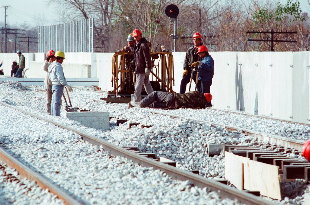 Construction of elevated train tracks to Midway Airport - Chicago Sun-Times