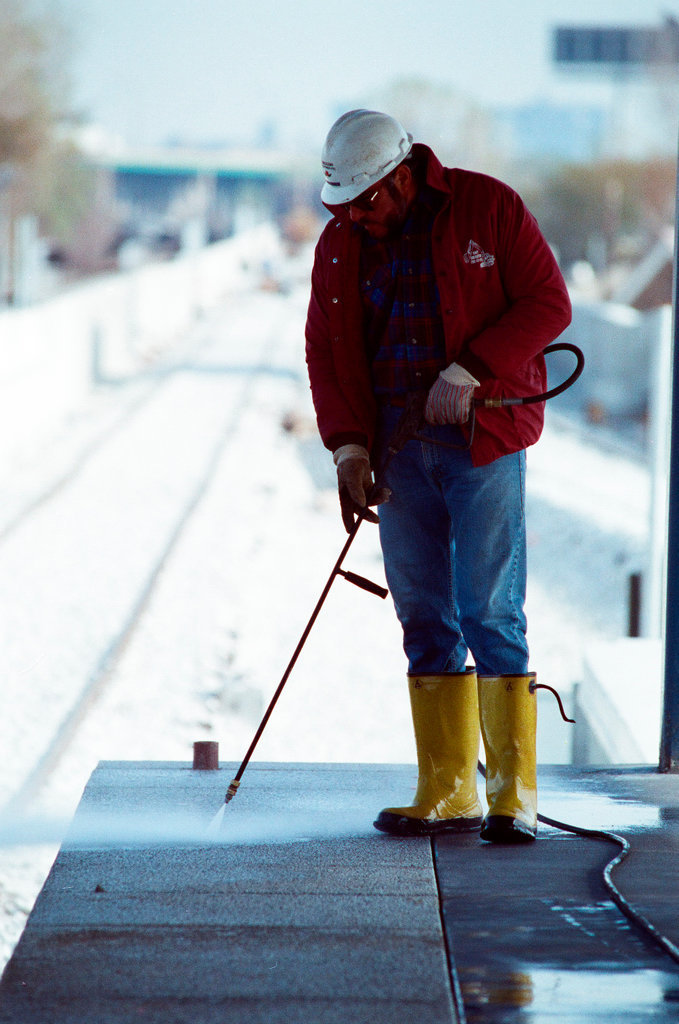 Construction of elevated train tracks to Midway Airport - Chicago Sun-Times