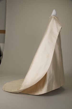 Wedding dress and cape - Givenchy, Hubert de, 1927- (designer)
