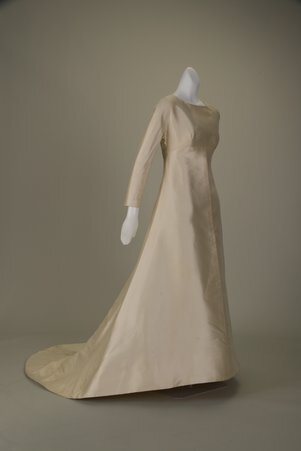 Wedding dress - Givenchy, Hubert de, 1927- (designer)