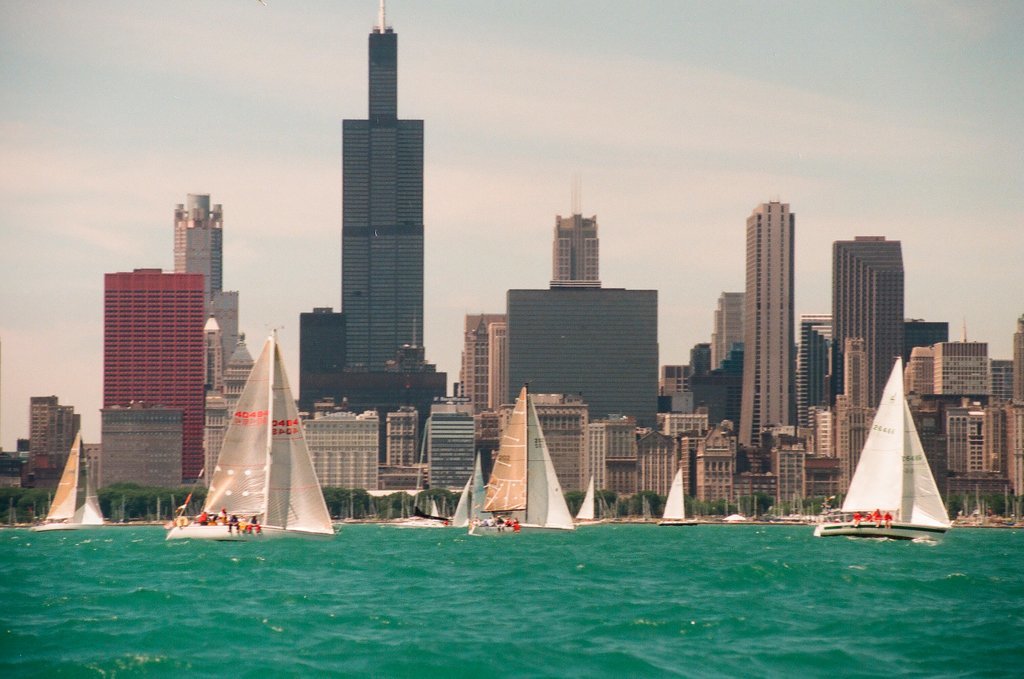 Sailboats beginning the Mackinac Island race - Chicago Sun-Times