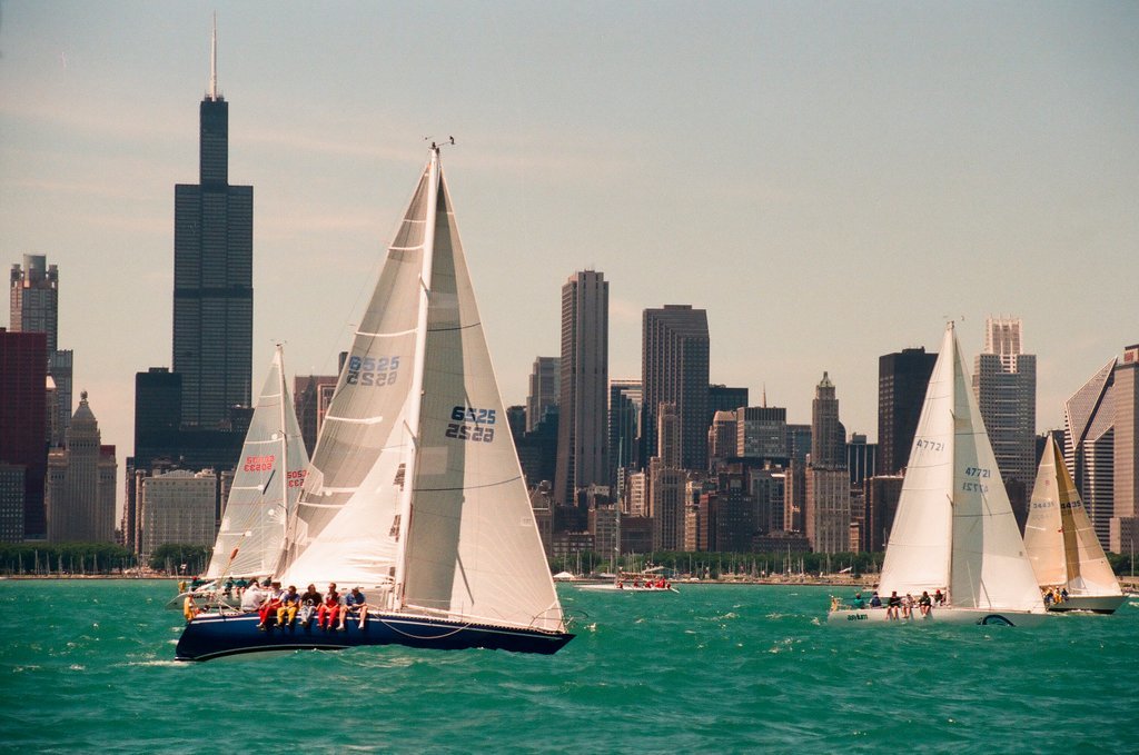 Sailboats beginning the Mackinac Island race - Chicago Sun-Times