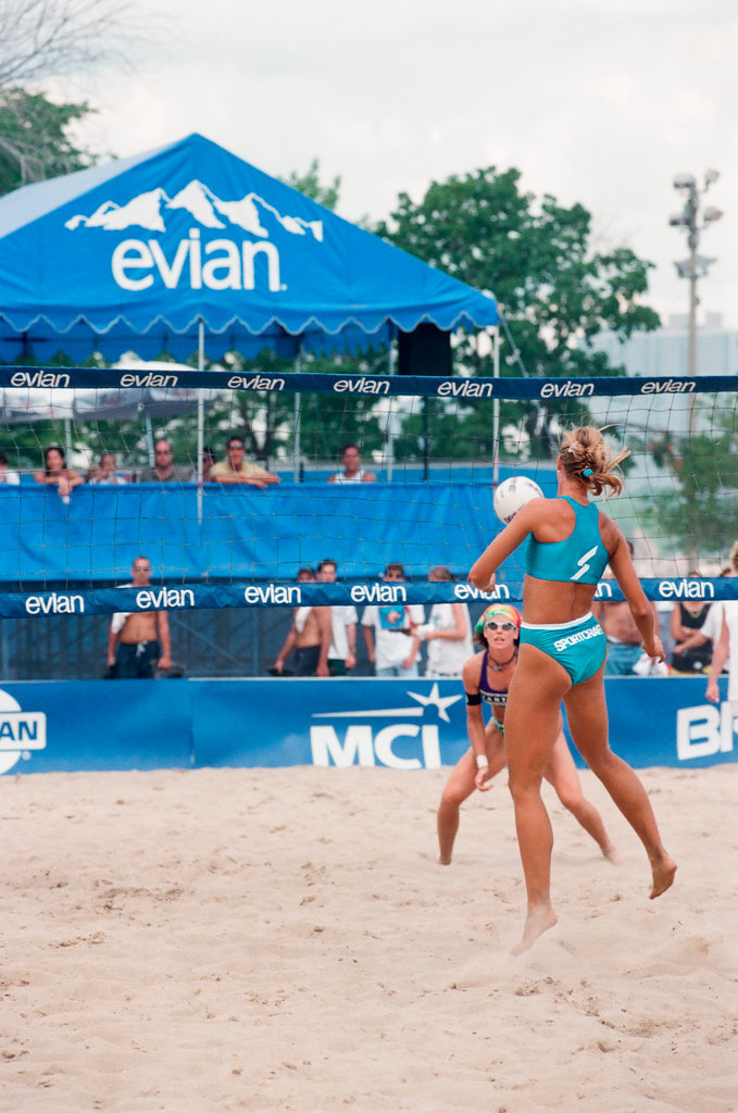 Women's 2-on-2 beach volleyball - Brian Jackson for Chicago Sun-Times