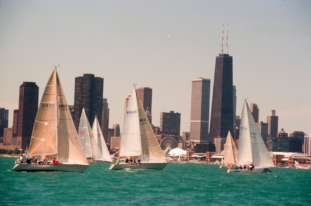 Sailboats beginning the Mackinac Island race - Chicago Sun-Times
