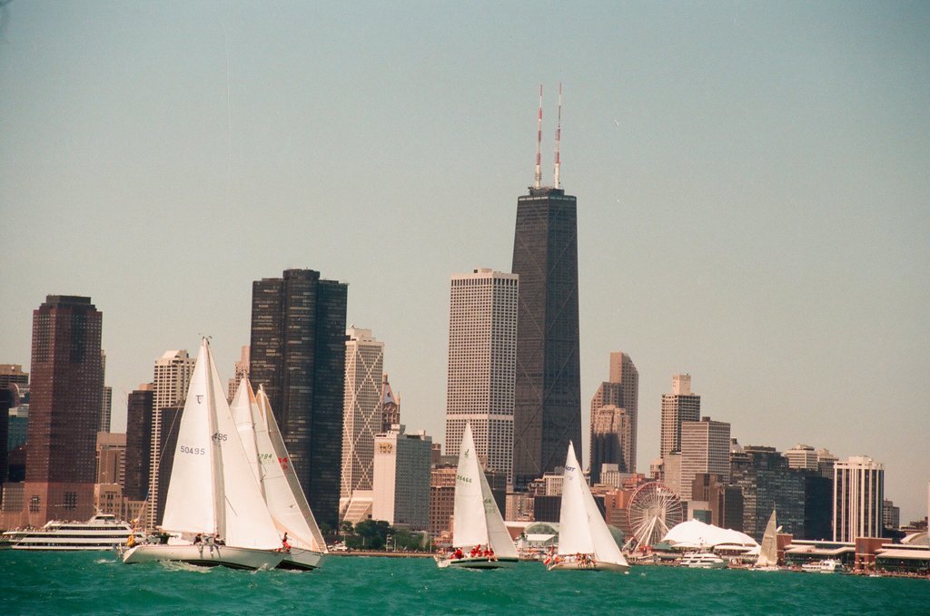 Sailboats beginning the Mackinac Island race - Chicago Sun-Times