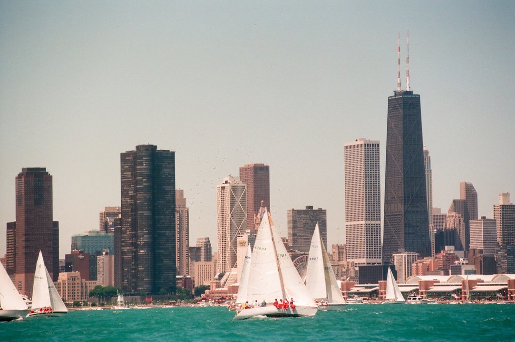 Sailboats beginning the Mackinac Island race - Chicago Sun-Times