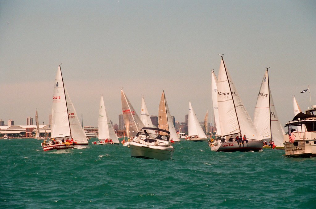 Sailboats beginning the Mackinac Island race - Chicago Sun-Times