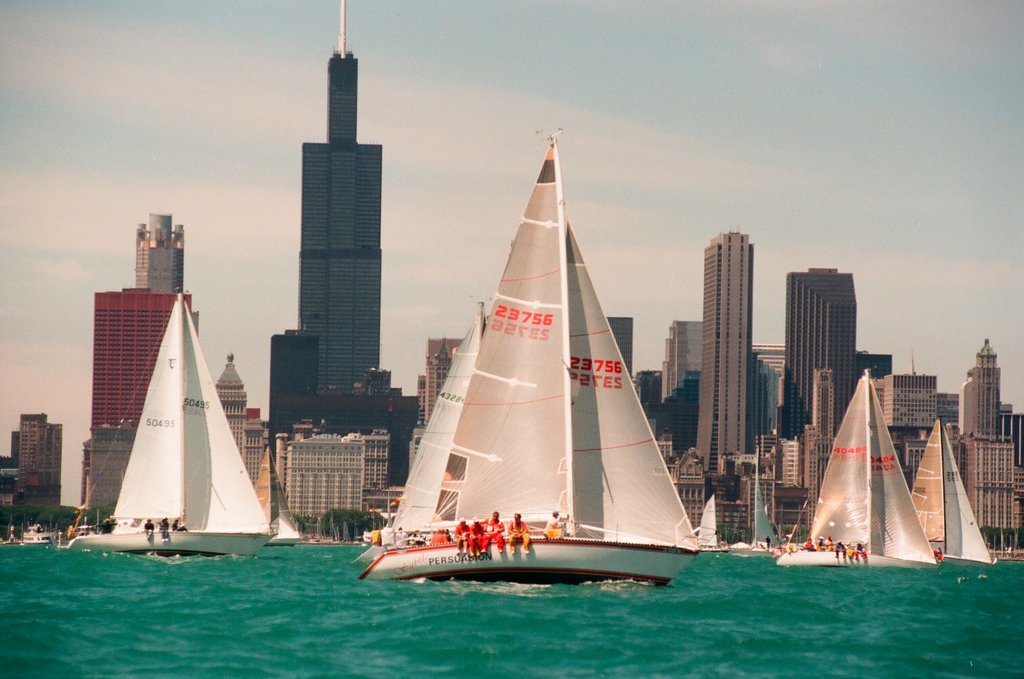 Sailboats beginning the Mackinac Island race - Chicago Sun-Times