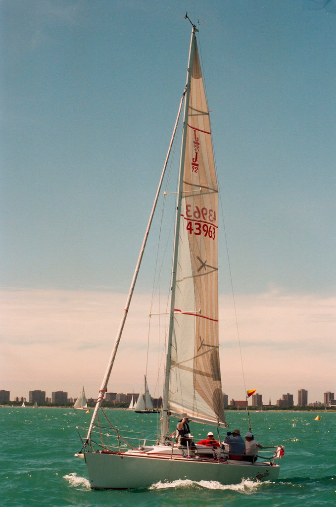 Sailboats beginning the Mackinac Island race - Chicago Sun-Times
