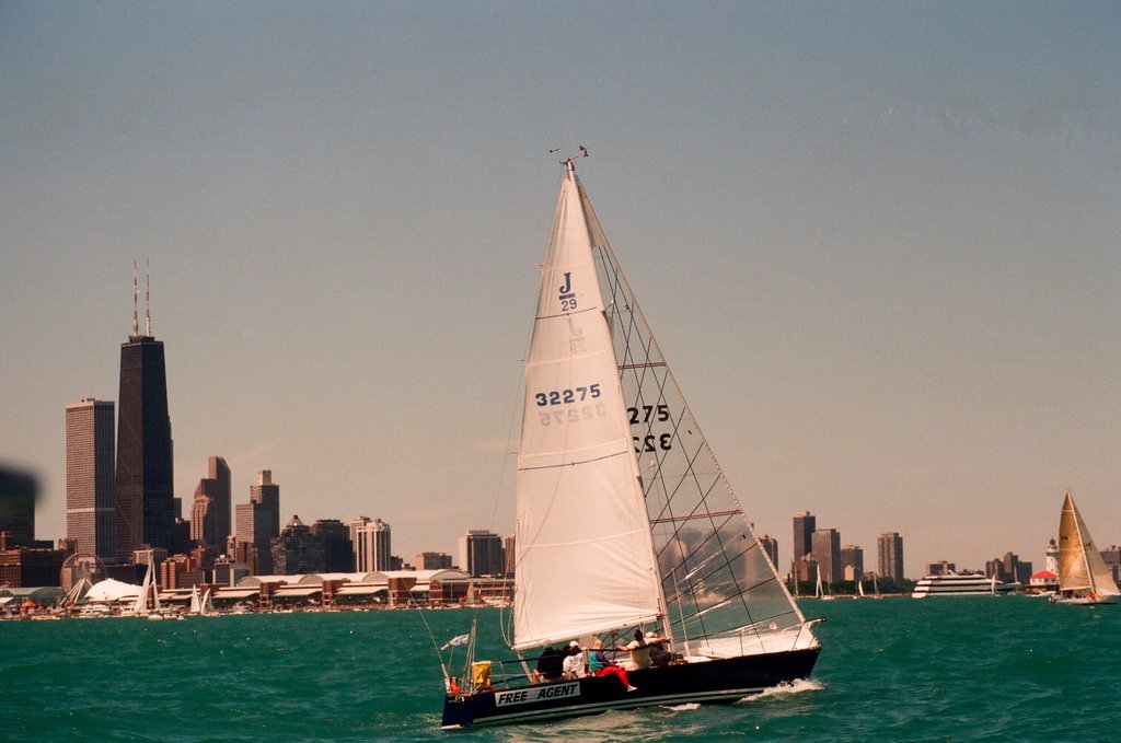 Sailboats beginning the Mackinac Island race - Chicago Sun-Times