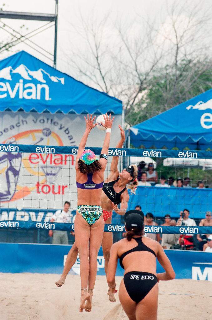 Women's 2-on-2 beach volleyball - Brian Jackson for Chicago Sun-Times