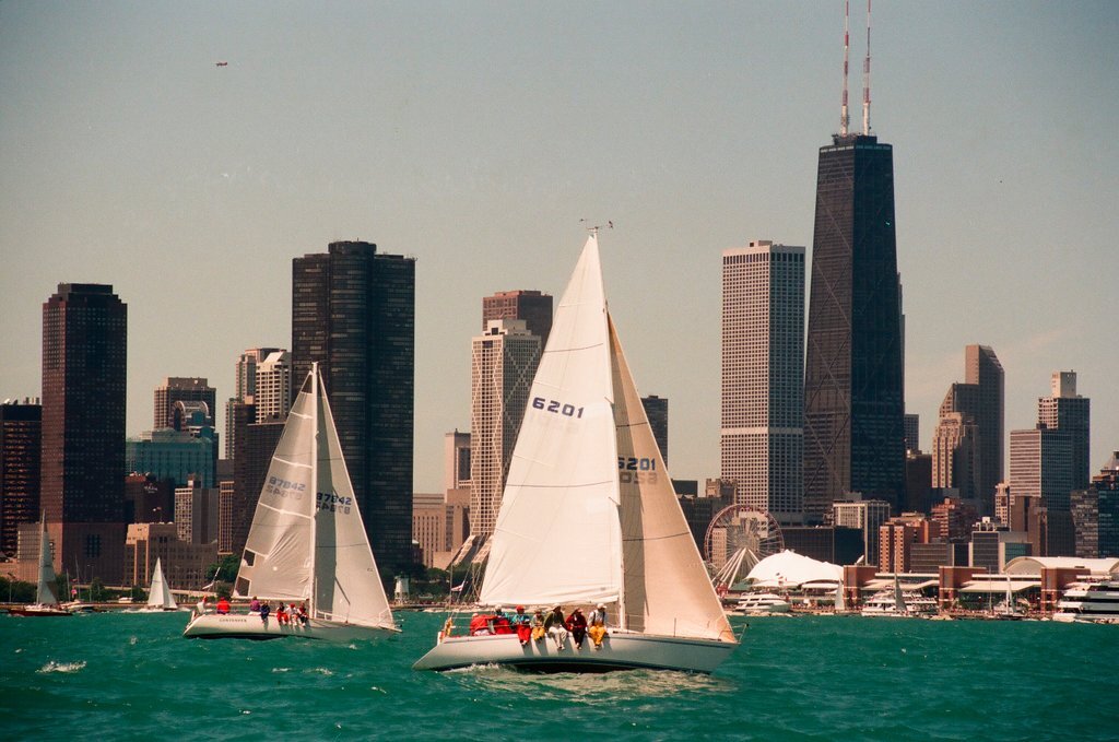 Sailboats beginning the Mackinac Island race - Chicago Sun-Times
